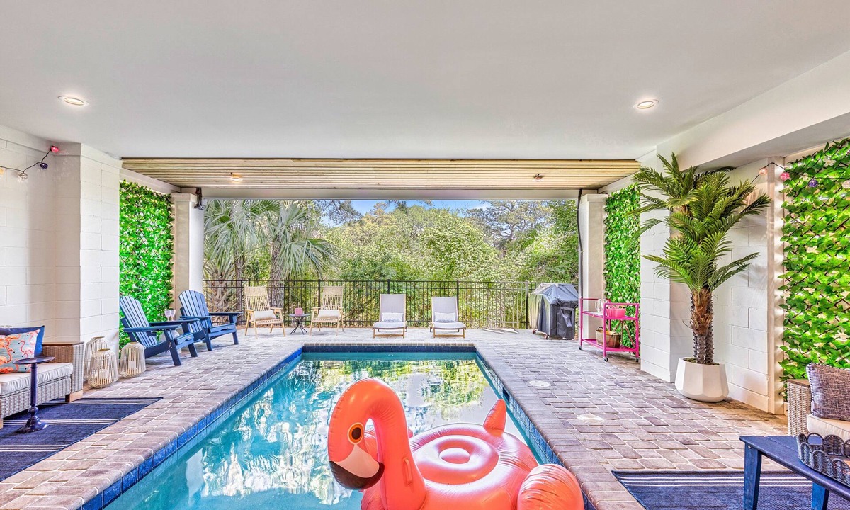 Folly Field House | 19 Sandcastle, Stunning New House, Free Heated Pool, 3 Blocks to Beach, 3D Home Theater, Elevator