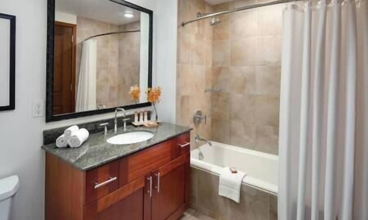 Lihue Resort | 2 Marriott-Kauai Lagoons Resort, Beachfont