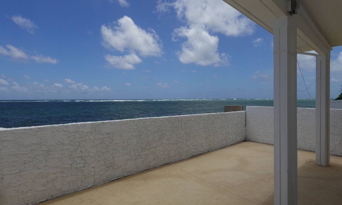 Hauula House | 2Bed Beach Front Home