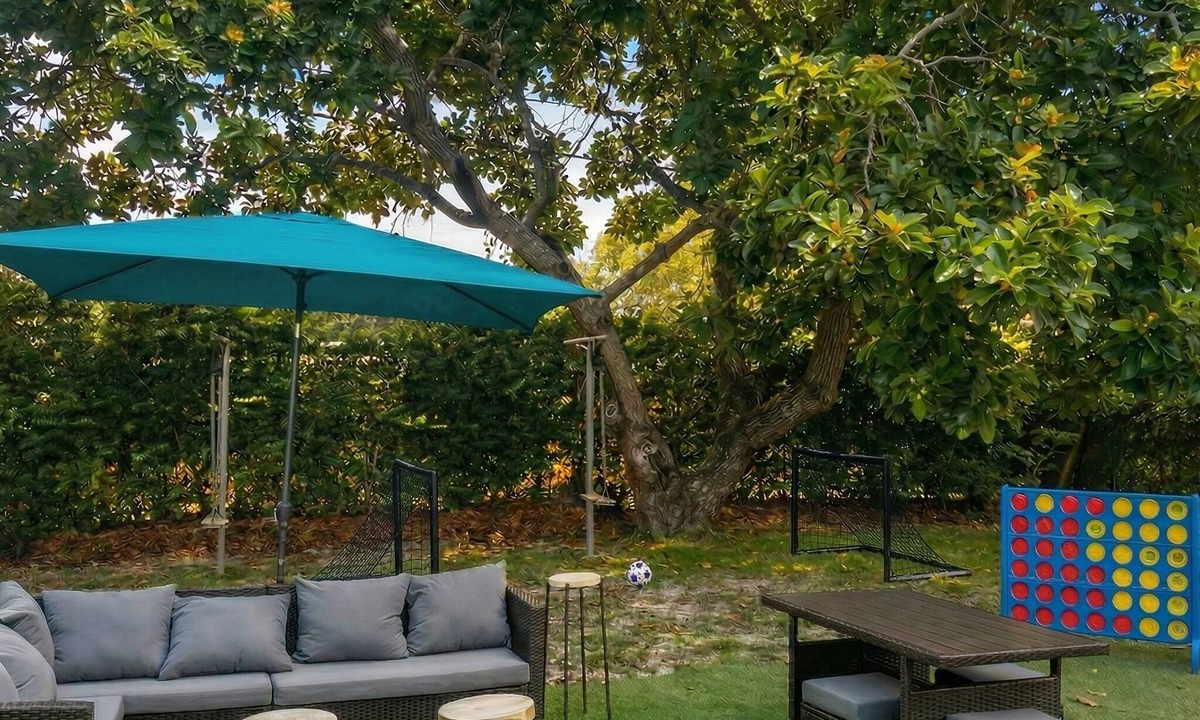 Liberty City House | 5BD, 10 guests, Big Yard, Near Wynwood, Boat Rentals, FIFA STAY