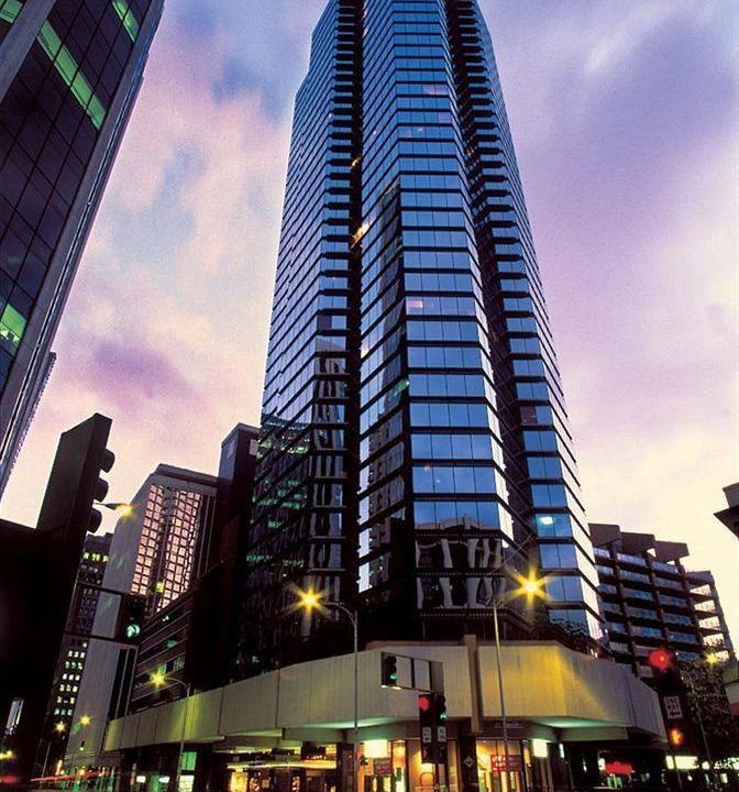 Downtown Honolulu Hotel | Aston at The Executive Centre Hotel