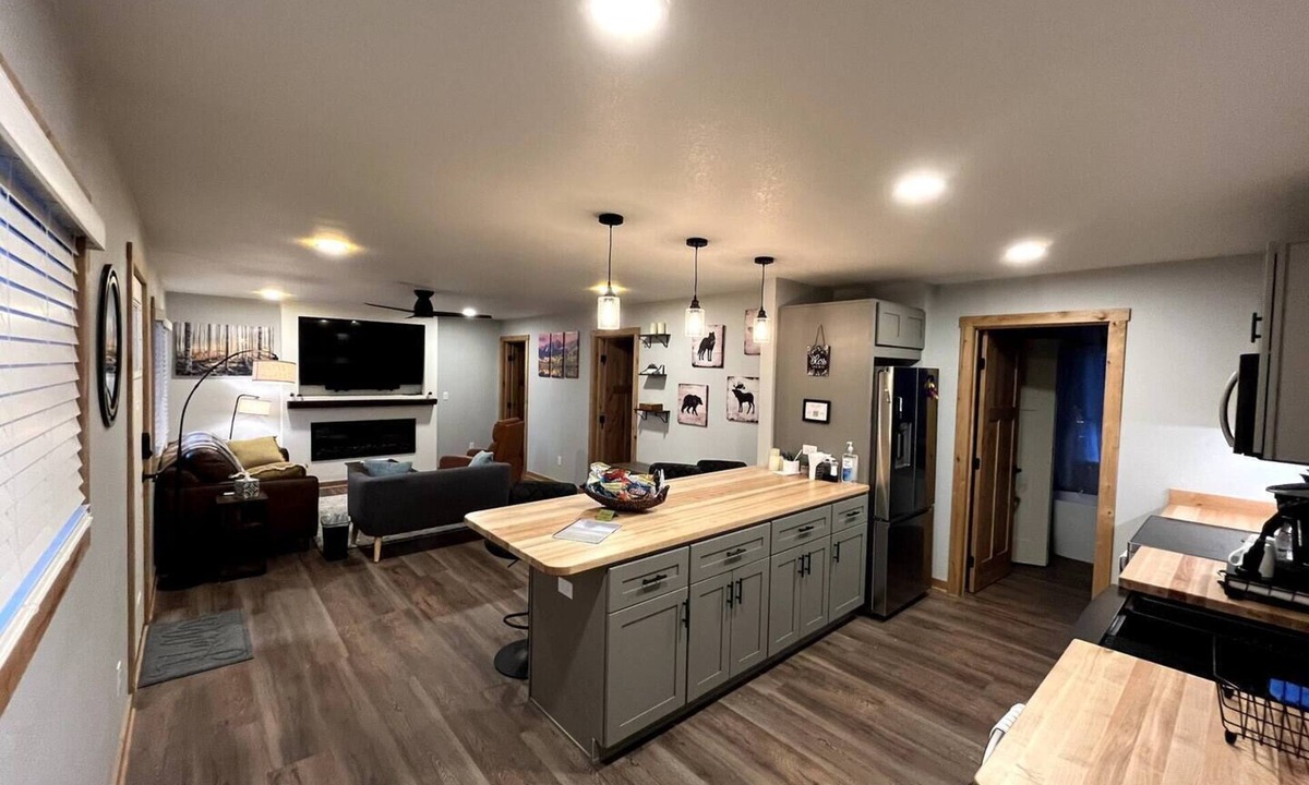 Spring Valley Cabin | Beautiful mountain getaway!