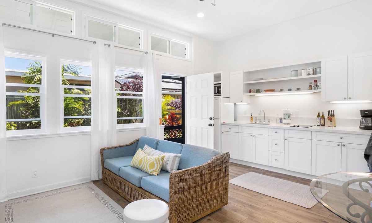 Kailua Apartment | 🌺 Charming Apartment in Prime Location – Steps from Kailua Beach & Town 🌺