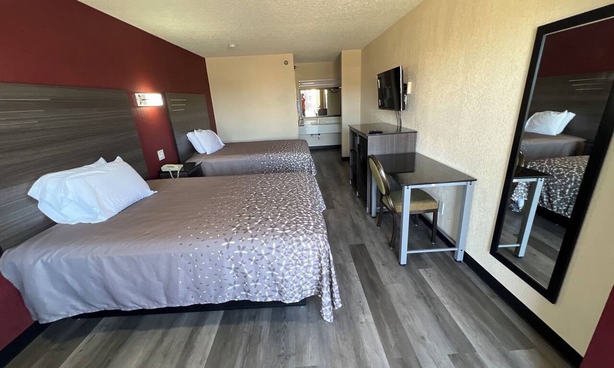 South Arlington Hotel | CourtesyStay