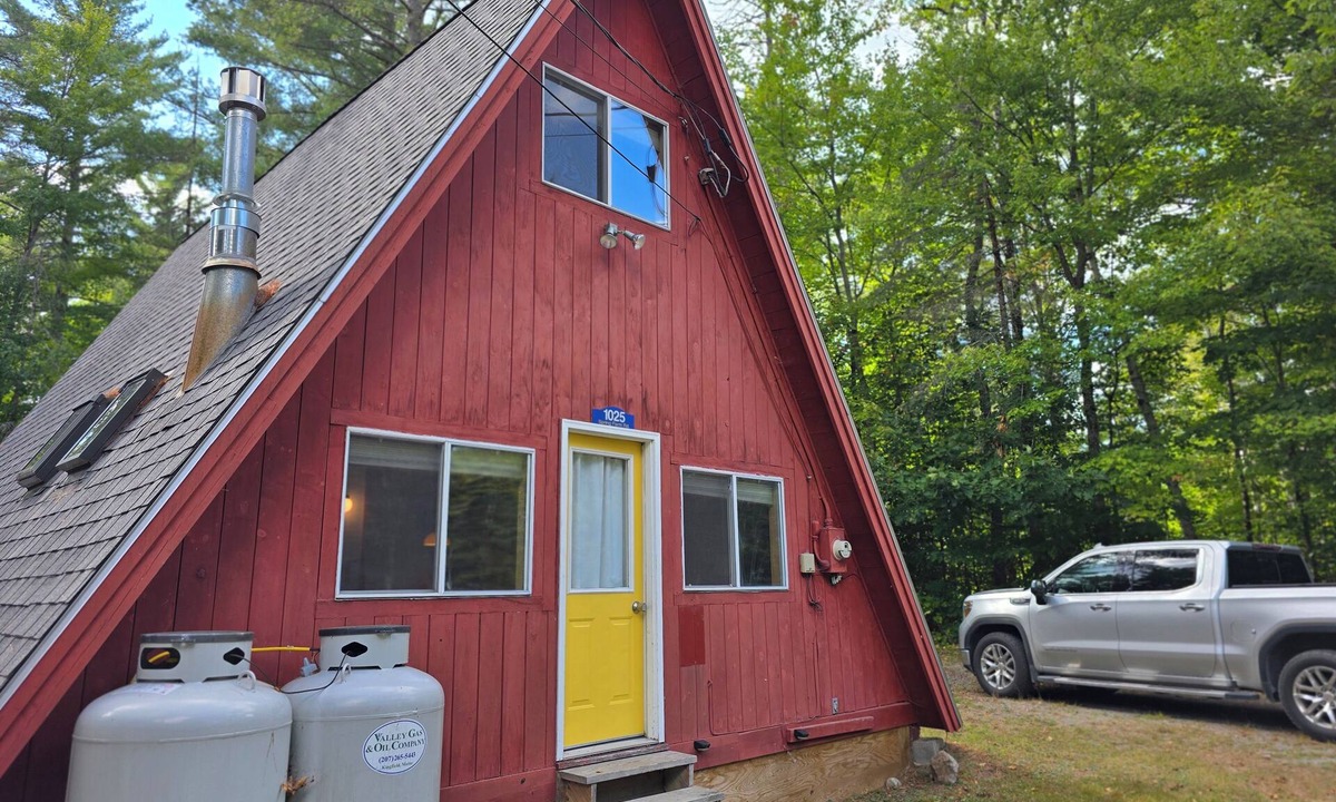 Carrabassett Valley Ski Chalet | Cozy 2-bedroom chalet in lovely Carrabassett Valley