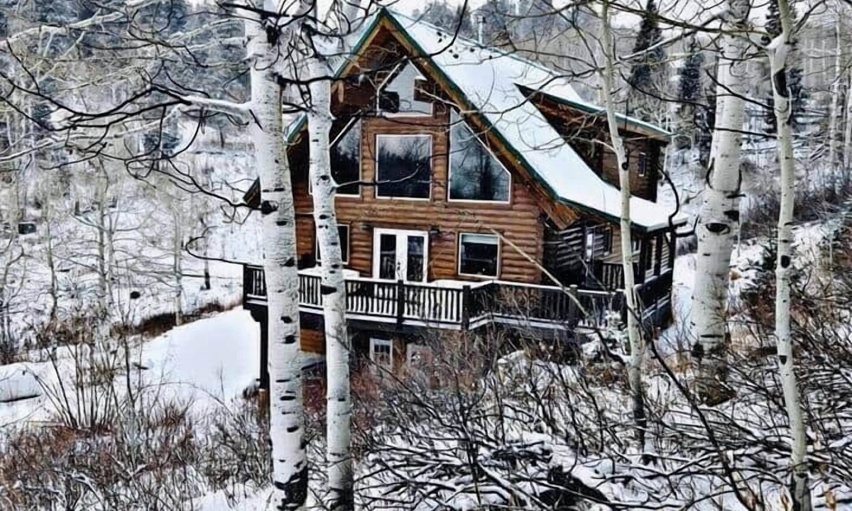 Silver Summit House | Cozy Cabin Getaway Above Park City With Hot Tub
