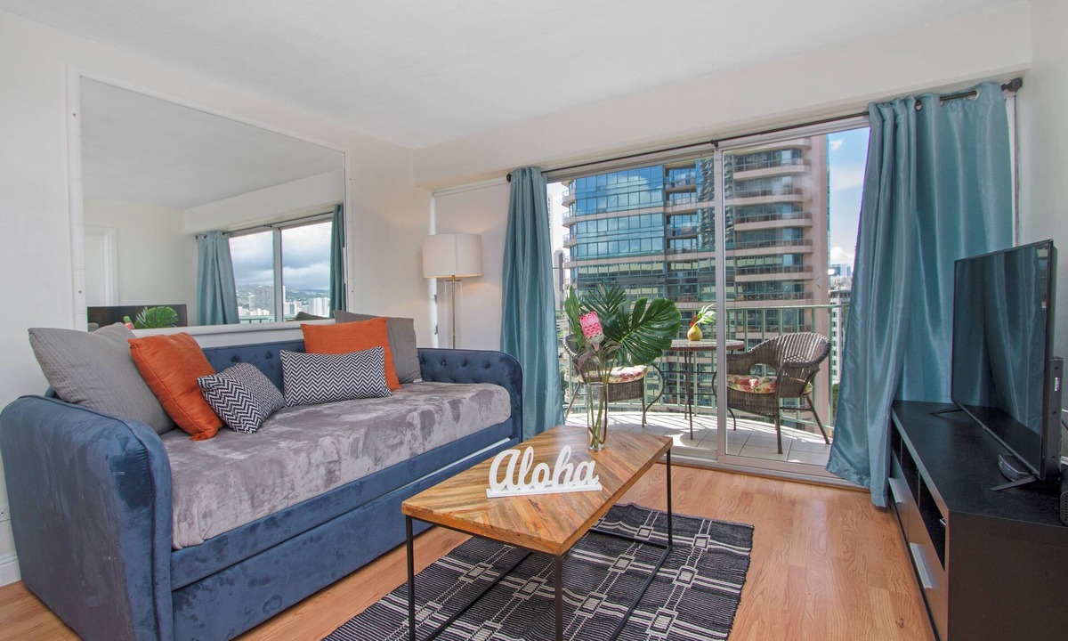 McCully - Moiliili Apartment | Cozy two bedroom, sleeps 6. Wifi, full kitchen, balcony, and pool.