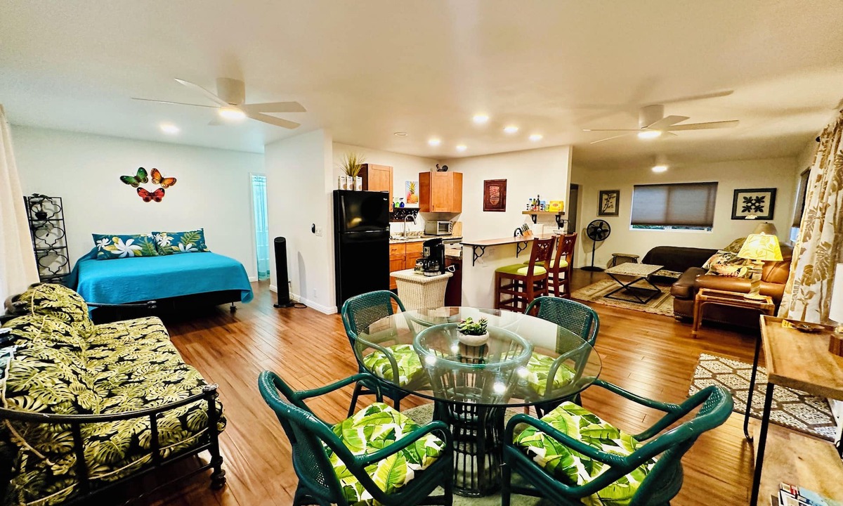 Historic Kailua Village House | Downtown Kailua Kona Inn