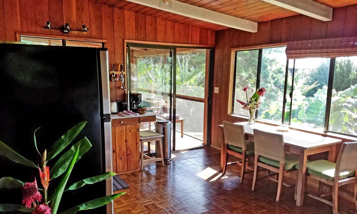 Pauwela Cottage | Evergreen Cottage @ Maui Adventure Villa