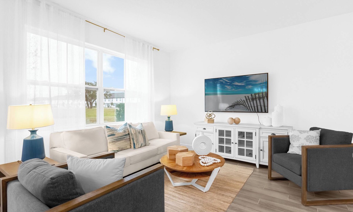 Sandy Ridge House | Experience luxury for less before summer ends. Secure your dates now!