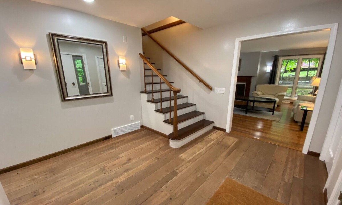 Birchwood Farms House | Four-bedroom Home in Birchwood Farms Golf & Country Club community – Near Ski Resorts