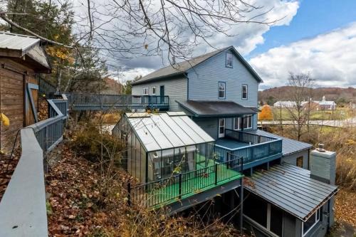 McDowell House | Games Galore! Riverfront Group Retreat in McDowell