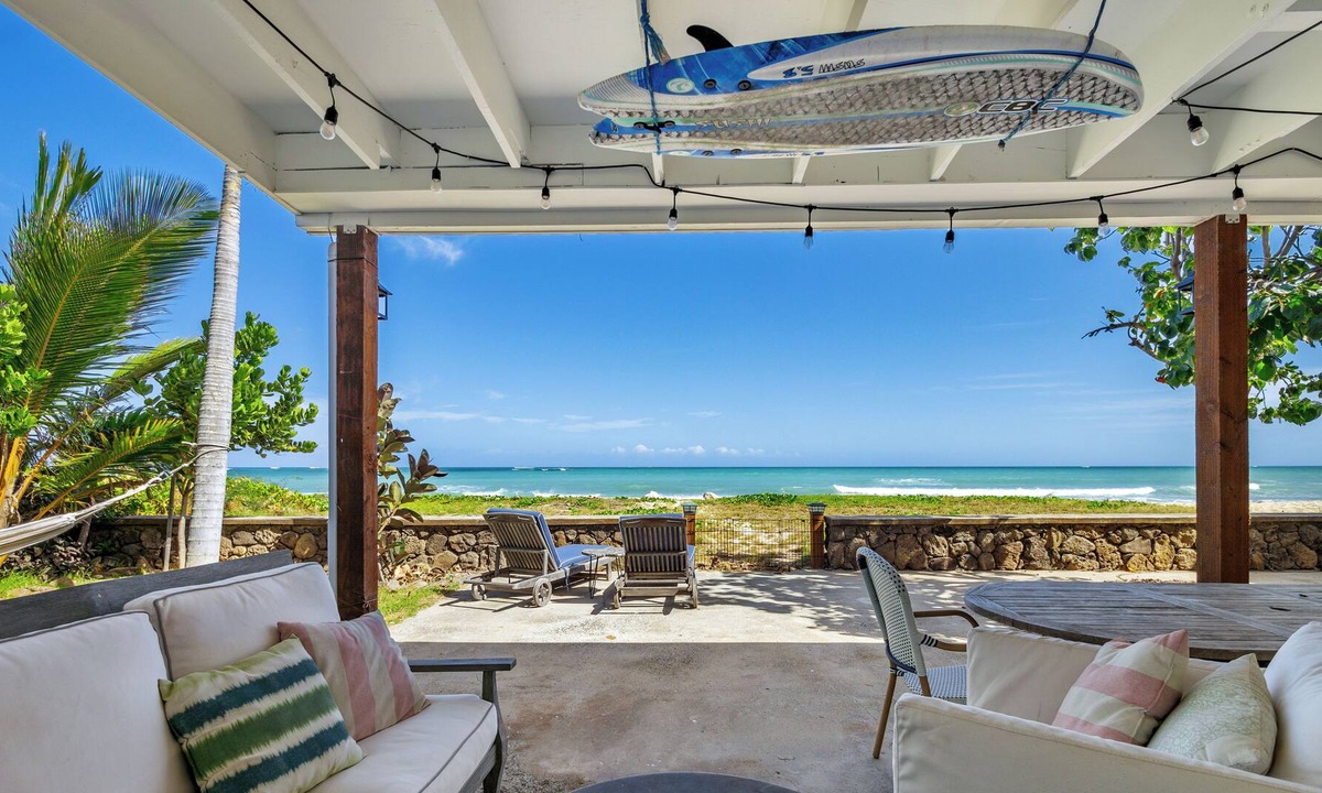 Ewa House | Hawaiian Beach Front Home Newly remodeled 1942 Beachfront Luxury Cottage.