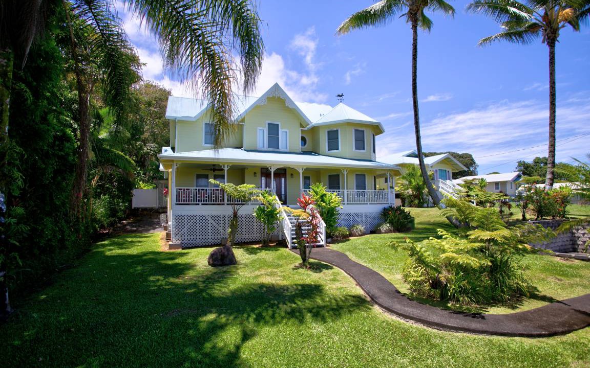 Hakalau House | House ∙ 3 bedrooms ∙ 8 guests