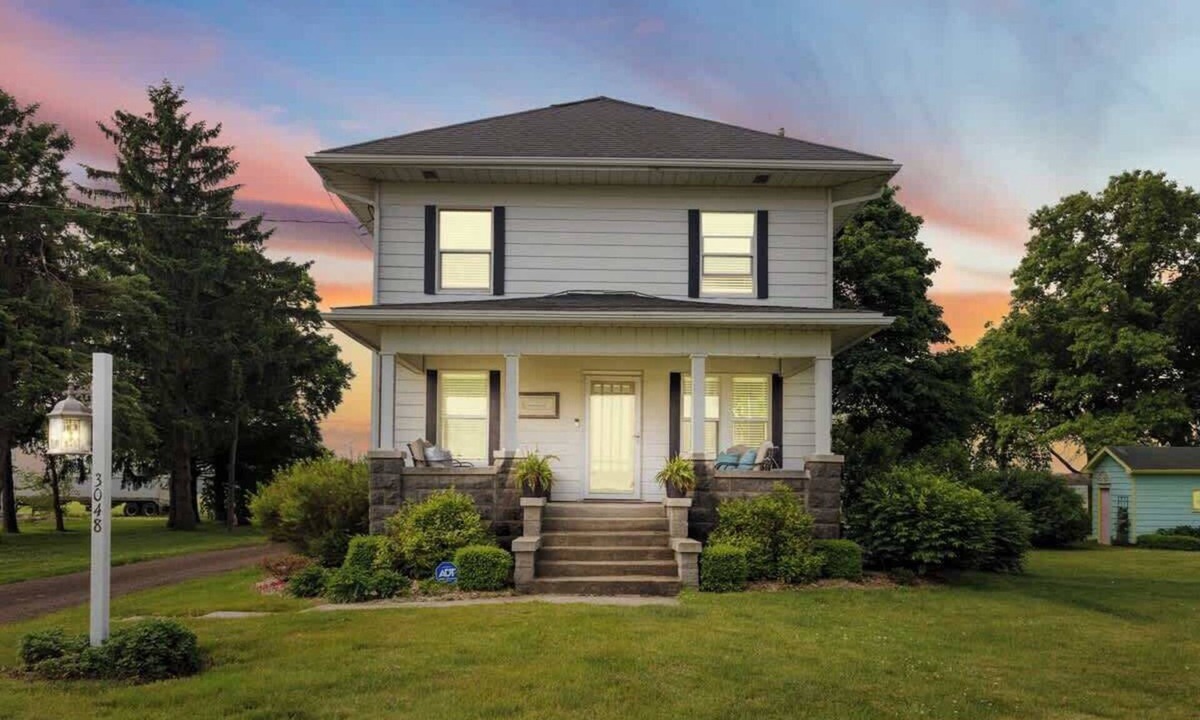 Sodus House | Juniper Presents: Vintage 1920s Farmhouse - Barn, Hot Tub & Fire Pit