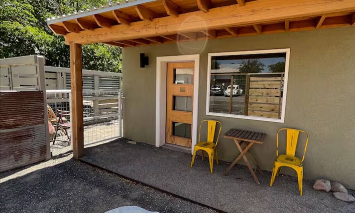Marfa Apartment | La Palomita - Modern Casita in the Heart of Marfa TX