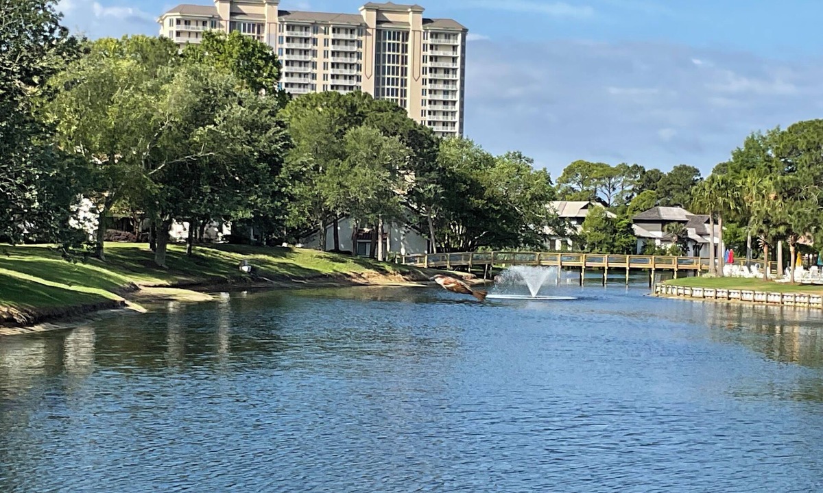 Sandestin Villa | Lake front with stunning view: Walk to the beach - in Miramar Beach