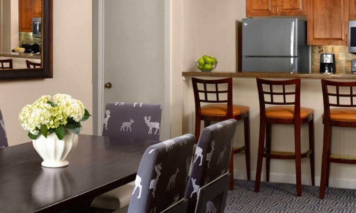 Vail Resort | Marriott's StreamSide Douglas at Vail 1 Bedroom Bi-level Loft