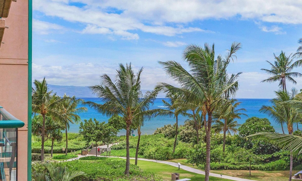 Honokowai Condo | Maui Resort Rentals: Honua Kai Konea 344 – Extra Large 1BR w/Partial Ocean Views!