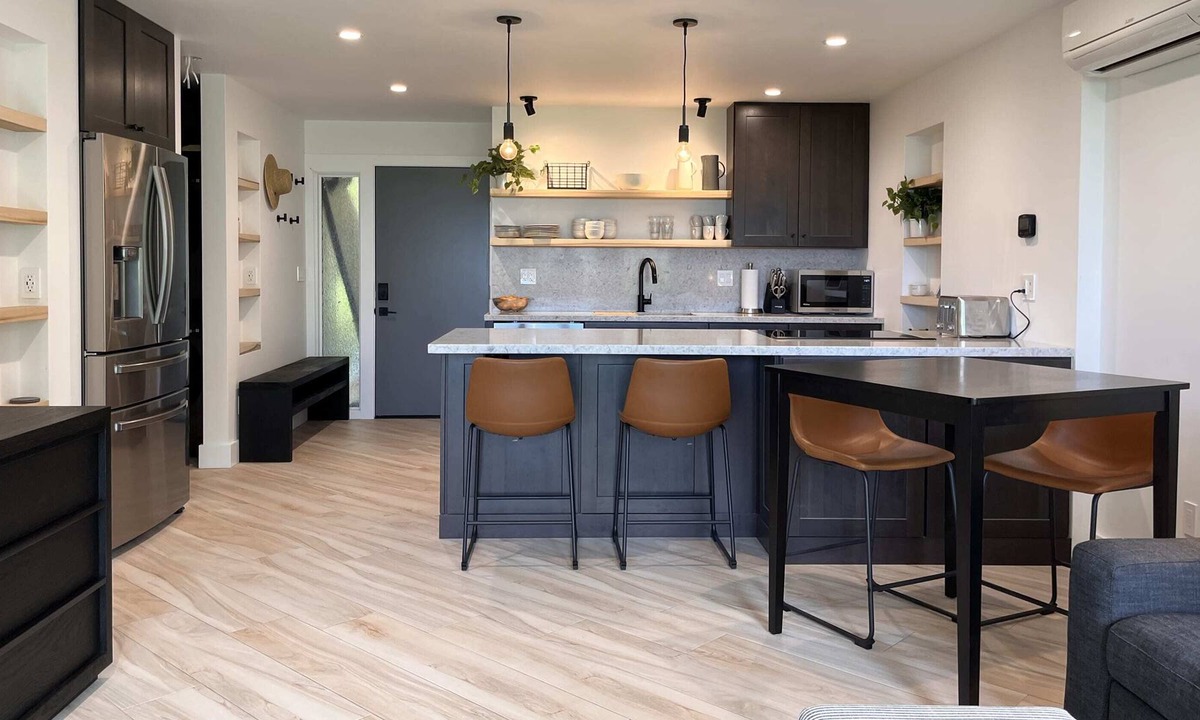 Maalaea Condo | Modern, Clean, and Spacious Maui Beachfront Condo