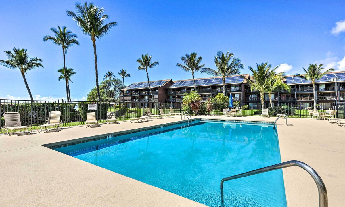 Kaunakakai Condo | Oceanfront Molokai Shores Condo w/Pool Access!