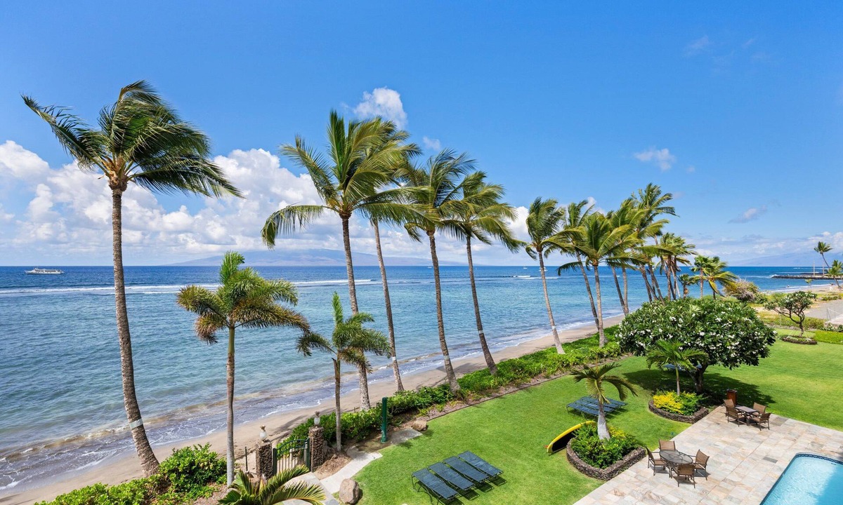 Lahaina Apartment | Oceanfront Paradise! Stunning Views from Lahaina Shores 313