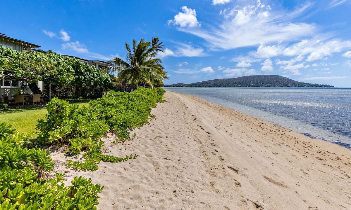 Eastern Honolulu House | Paiko Villa - Directly on Gorgeous Beach! Contact me directly for PROMOS!