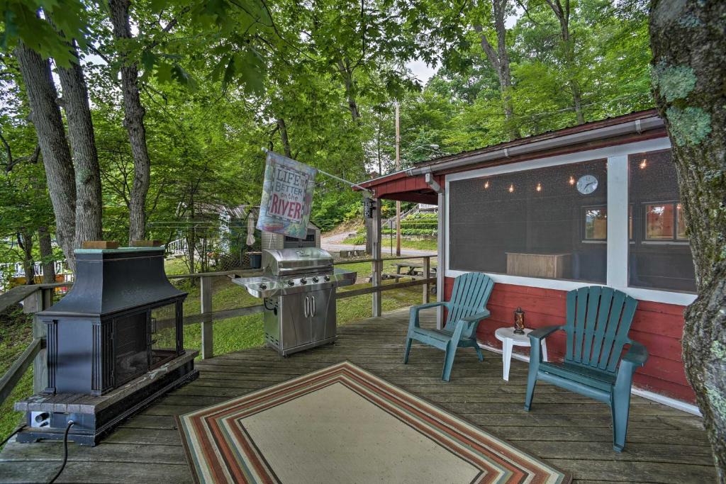 Lake Luzerne House | Riverfront Escape w/Dock: 19 Mi to Saratoga!