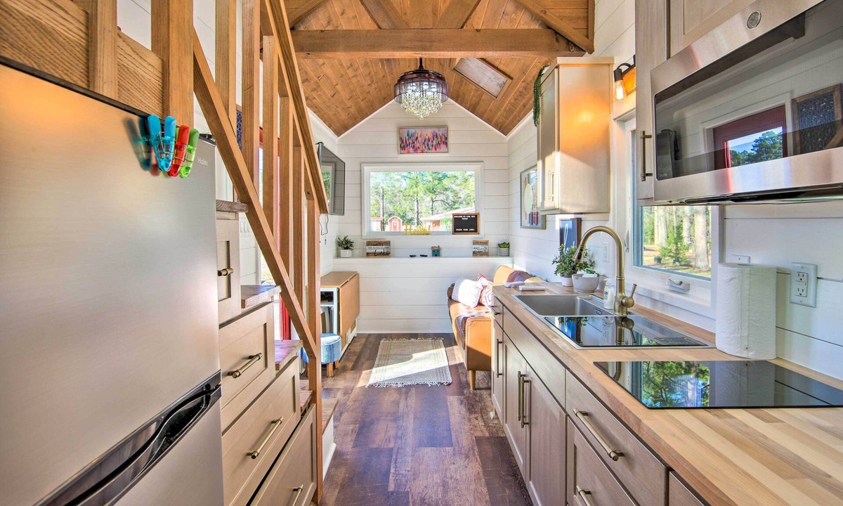 Lone Star Cottage | Shared Dock & Lake Access: Daingerfield Tiny Home