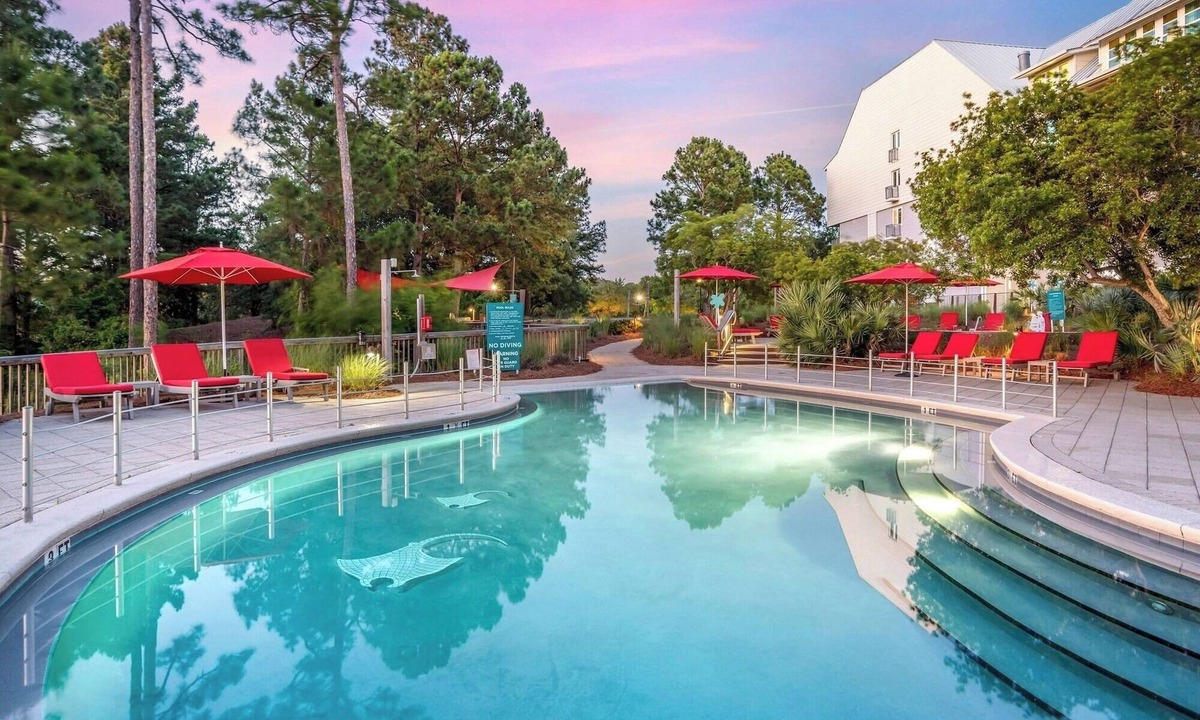 Sandestin Hotel | Spacious 2BR Bay View Suite w/Balcony & Full Kitchen: Near Miramar Beach