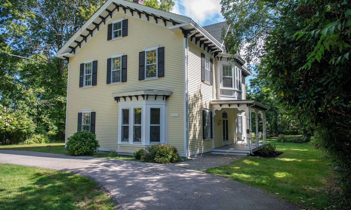 Kingston House | Spacious historic home close to multiple beaches and walkable restaurants.