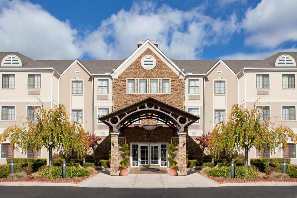 Northeast Columbus Hotel | Staybridge Suites Columbus-Airport by IHG