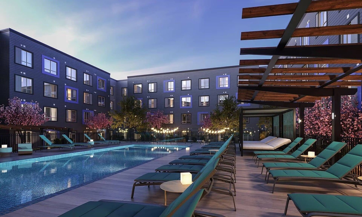 Everett Apartment | Sterling 1BR at Everett | Pool & Gym