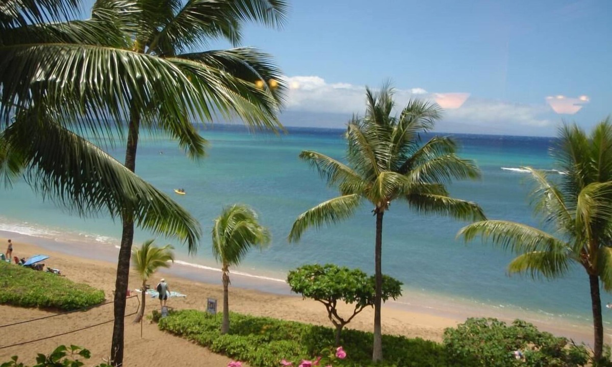 Kahana Condo | Stunning 3br/2ba, Sleeps 8, Direct Ocean Front, 3rd Floor Condo, A/C, Pool