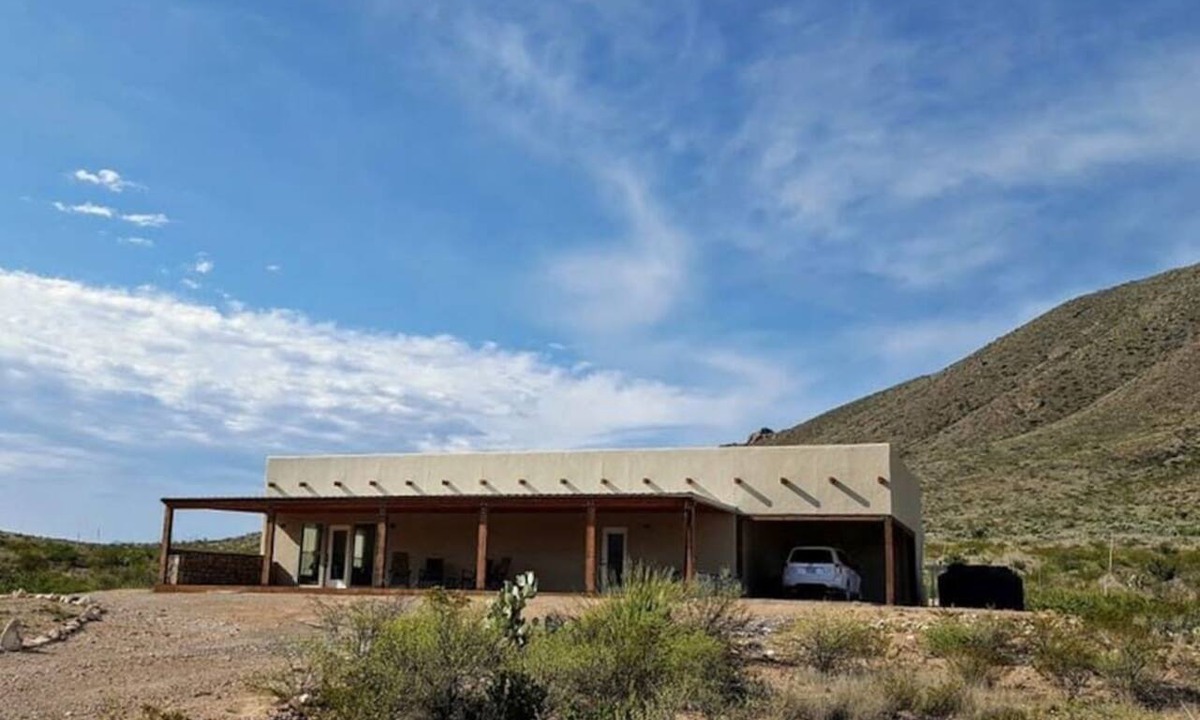 Brewster County House | Sunrise Ridge: Modern. Spacious Inside & Outside.