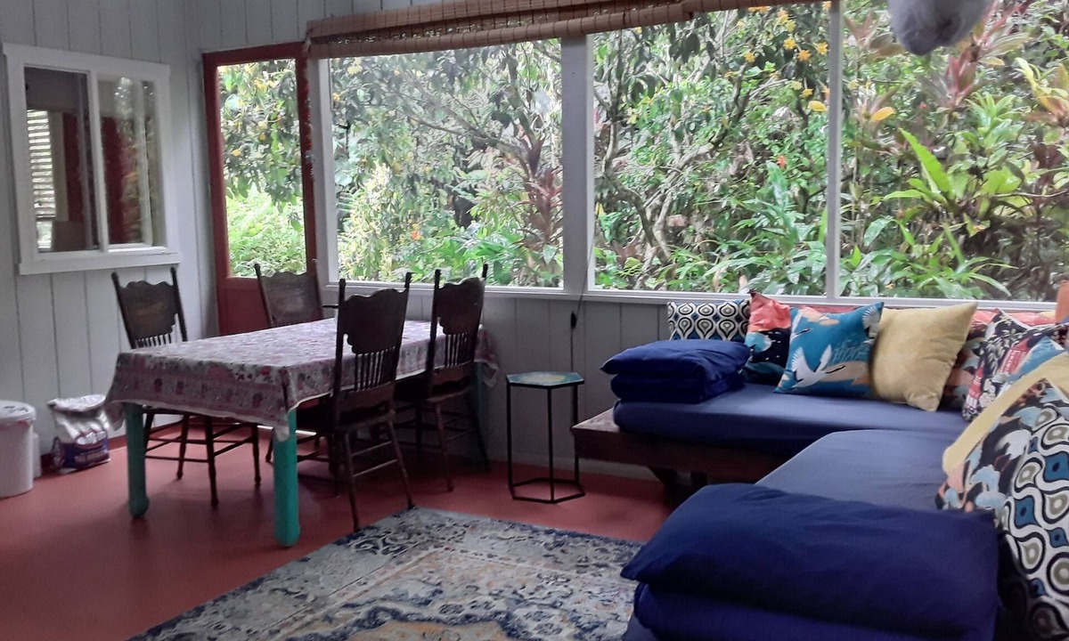 Kapoho House | Sweet retreat close to the ocean. Where natures sights and sounds delight soul.