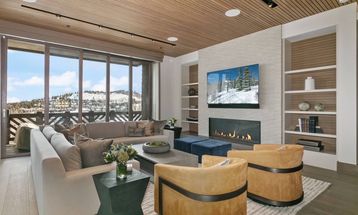 Empire Pass Condo | Tower Club Residences - Three Bedroom Deluxe #6 by Deer Valley Resort