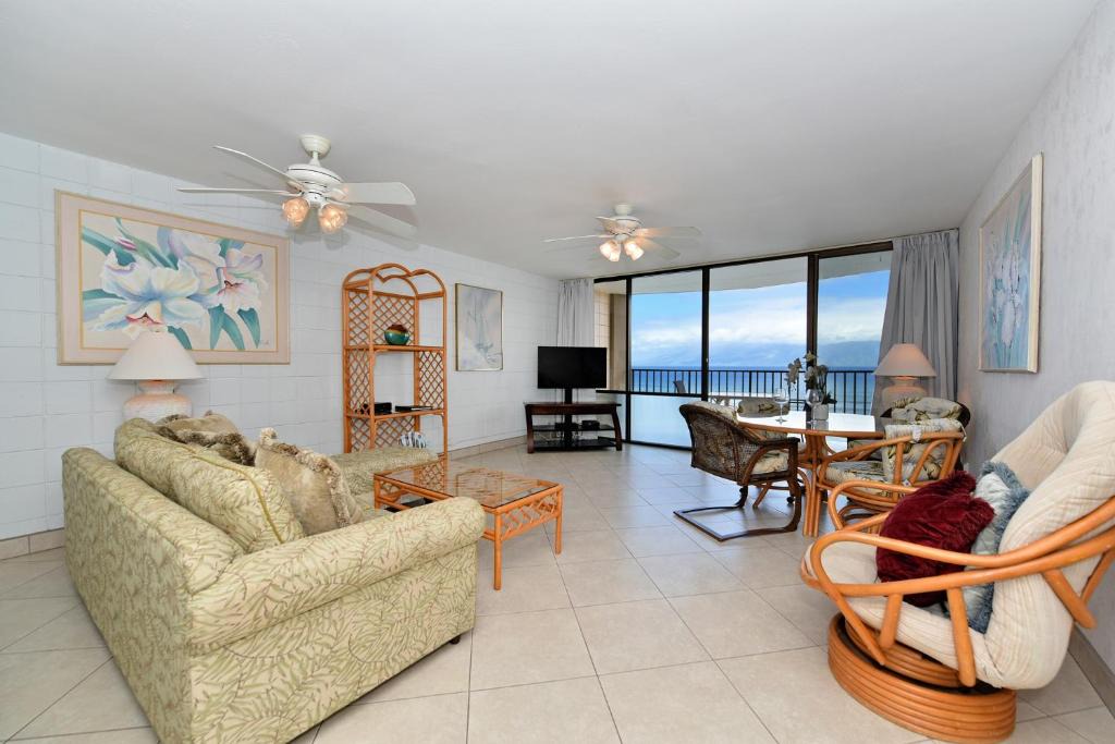 Kahana Apartment | Valley Isle 905