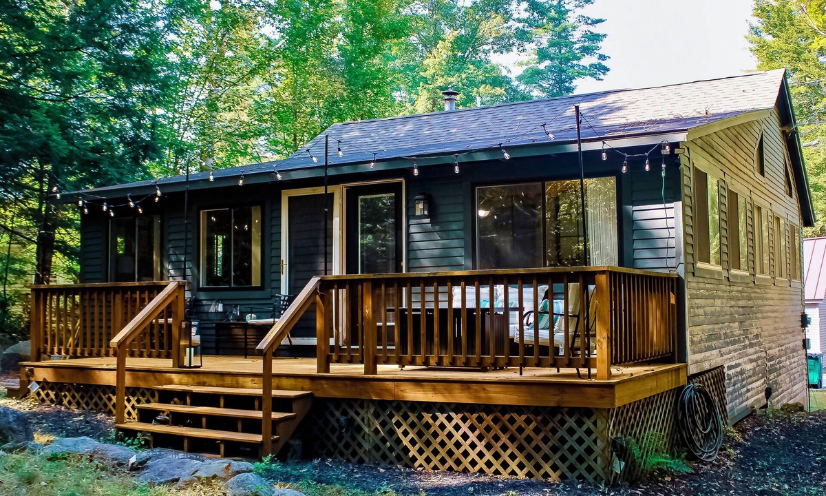 Franklin House | Webster Lake Gateway