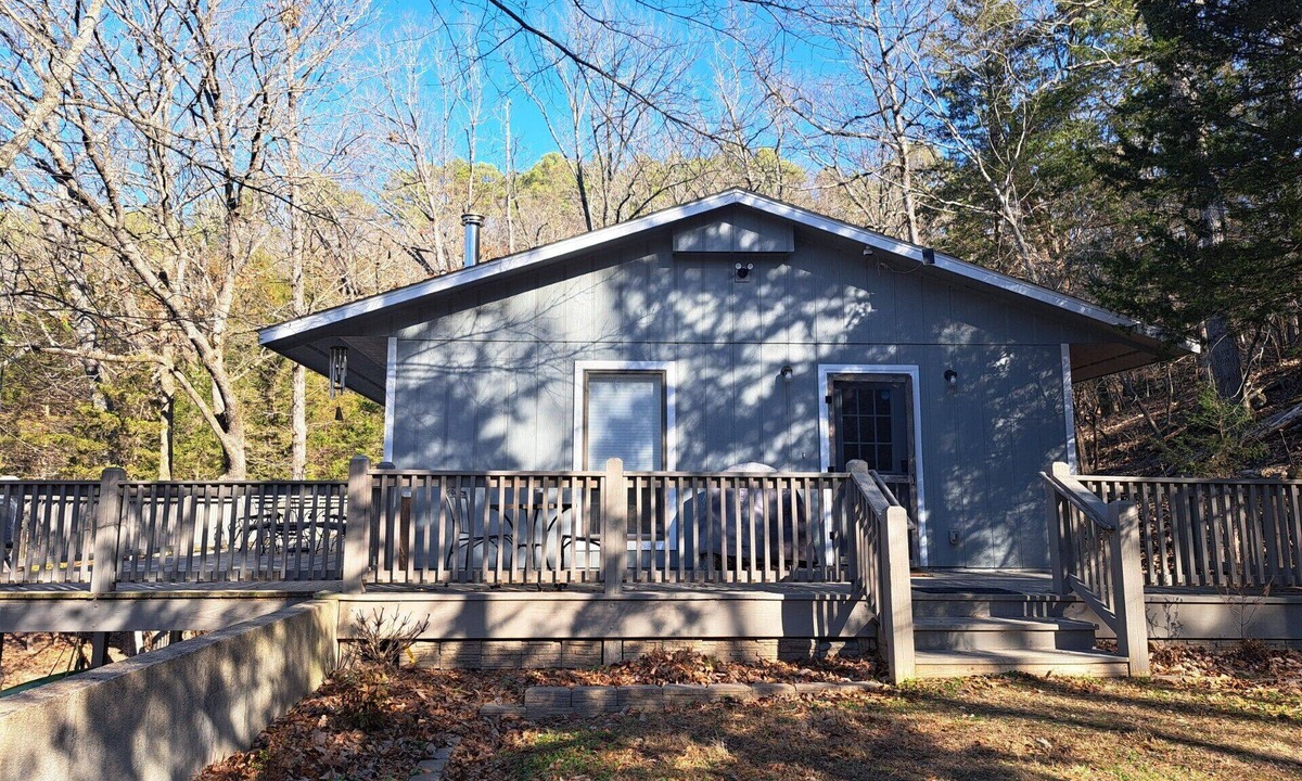 Rogers House | Wildwood Hideaway- 2-bedroom cozy and secluded home close to Beaver Lake