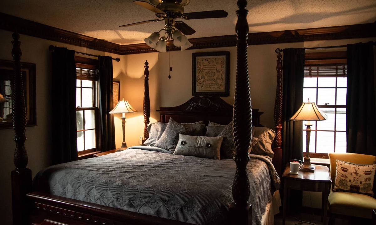 Williamsburg Bed & Breakfast | Williamsburg Sampler B & B
