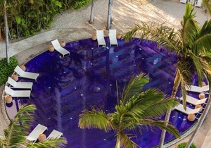 Beach Getaway! 2 Wonderful Units, Pools, Parking