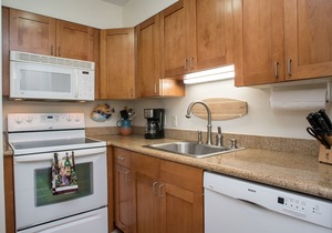 Escape To Maui! Beautiful 1 Bedroom With Amazing Ocean Views