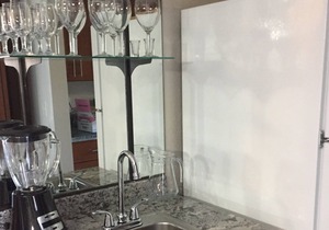 Excellent value, recently updated unit in a beautiful Resort. 5* Reviews