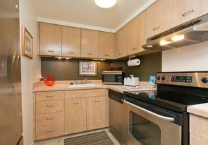 Hawaiian Dream - 8th floor Ocean View w/Full Kitchen