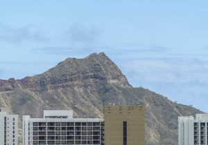 IC 43th Floor Studio with balcony to enjoy Mountain View