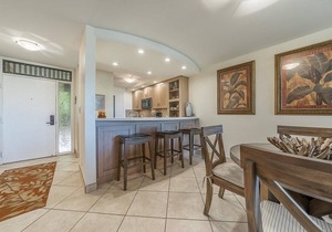 Kamaole Sands FRONT ROW OCEAN Building 10 unit 116