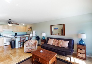 Lovely Oceanfront Tropical Home w/Shared Pool, Free WiFi, Water Views, Lanai