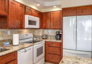 Maui Parkshore 307 - Stunning Ocean View 2bd/2ba Overlooking Kamaole III Beach