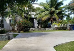 MODERN & CLEAN w/ AC 2 BEDROOM AT VALLEY OF THE TEMPLE